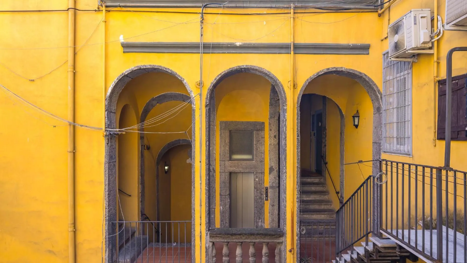 Hébergement de vacances Palazzo Mormando - Modern Apartment Naples Italie